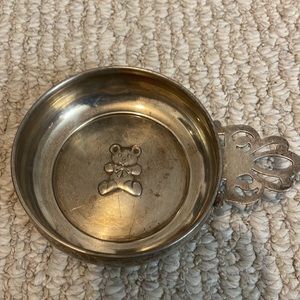 Lunt sterling silver teddy bear porringer baby bowl. Marked 191T.